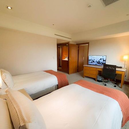 Hione Holiday Hotel Taipei Esterno foto