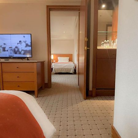 Hione Holiday Hotel Taipei Esterno foto