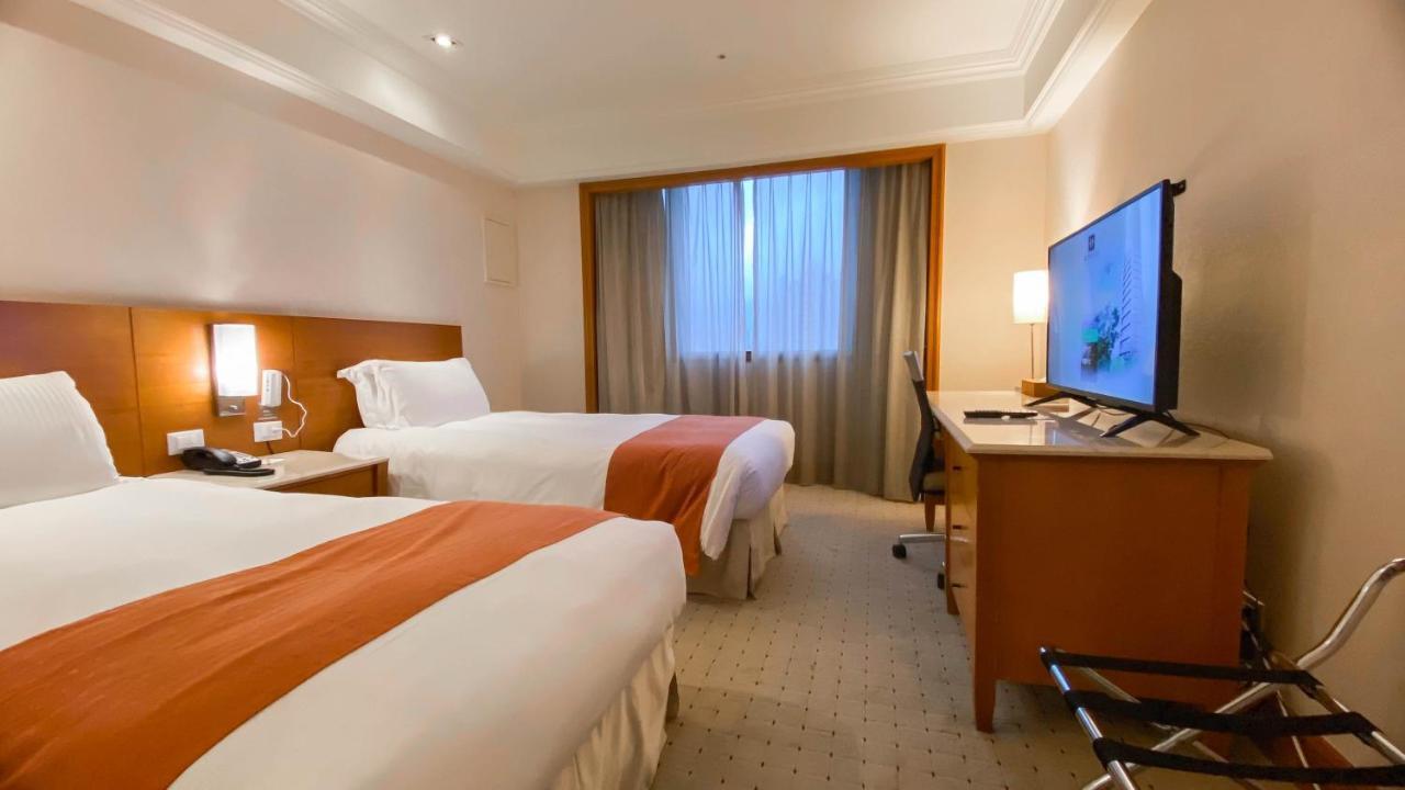 Hione Holiday Hotel Taipei Esterno foto