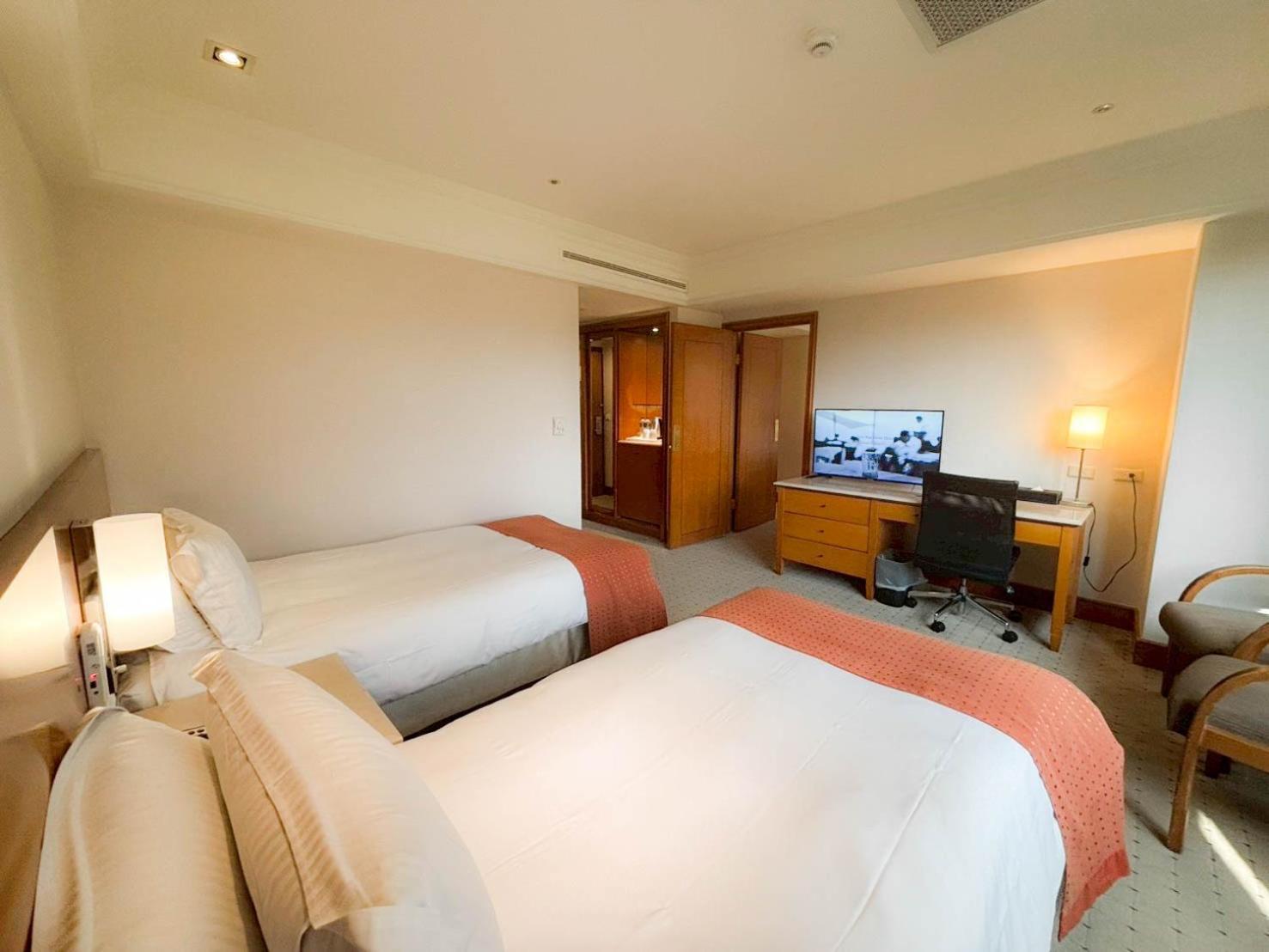 Hione Holiday Hotel Taipei Esterno foto