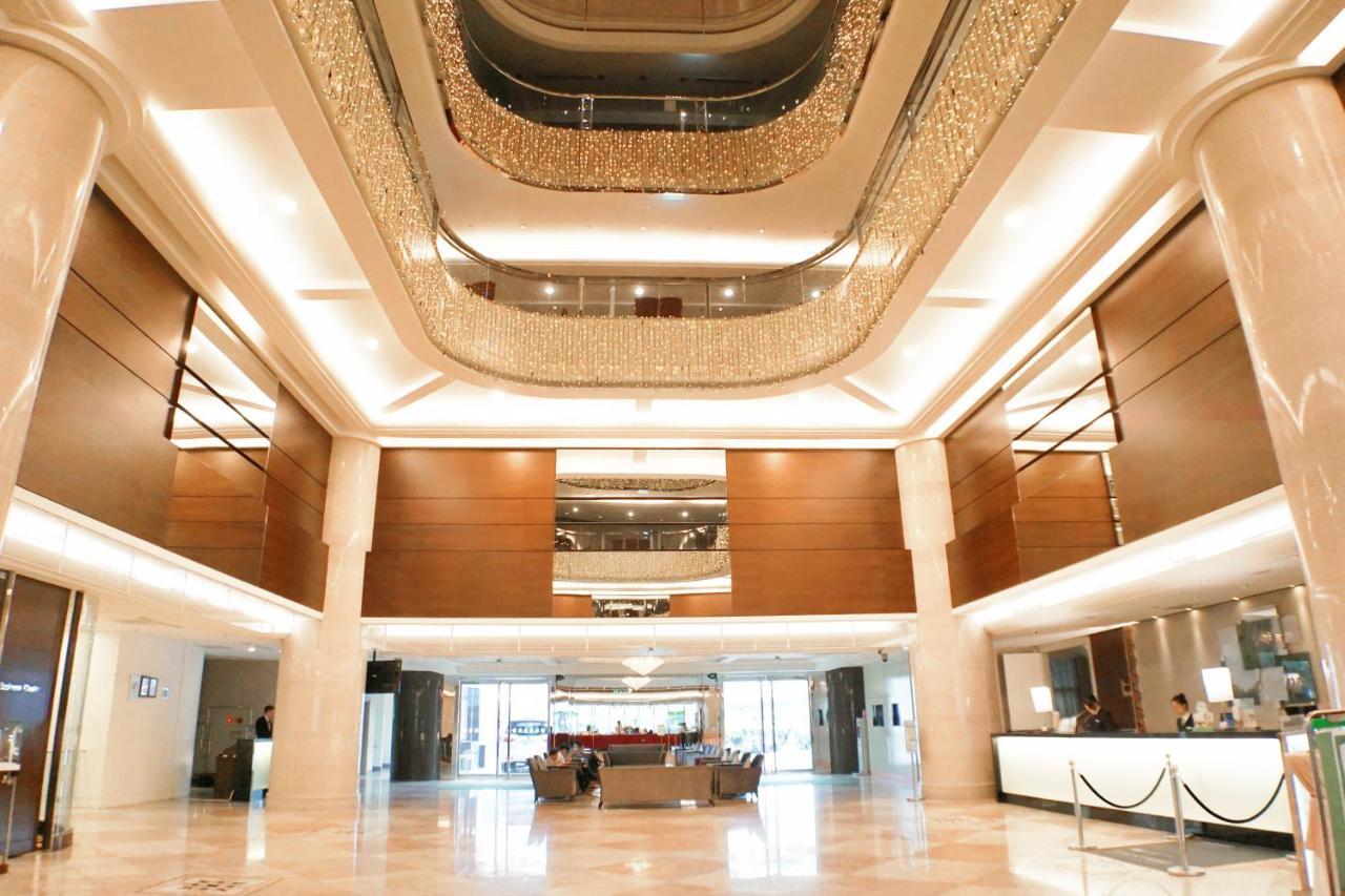 Hione Holiday Hotel Taipei Esterno foto