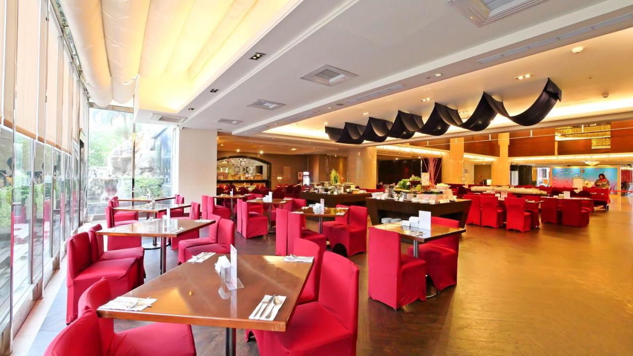 Hione Holiday Hotel Taipei Esterno foto