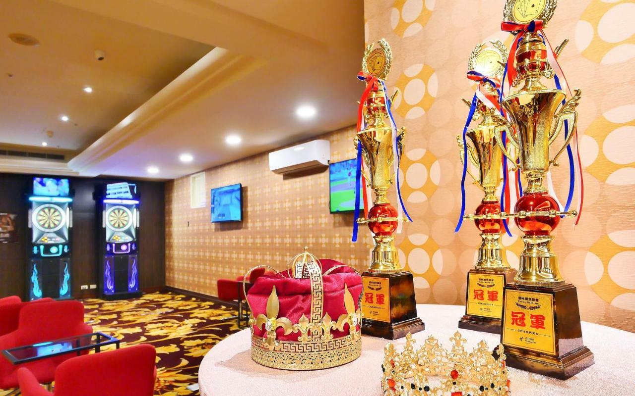 Hione Holiday Hotel Taipei Esterno foto
